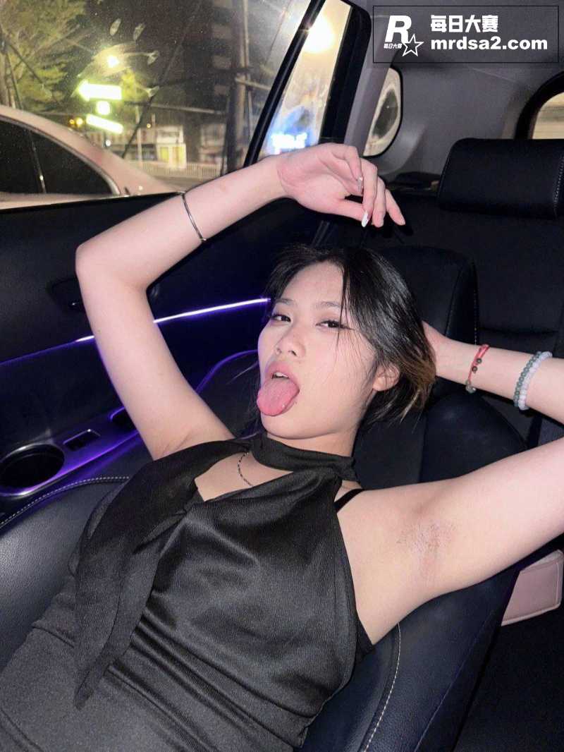 抖音反差母狗 南南想相关图片2