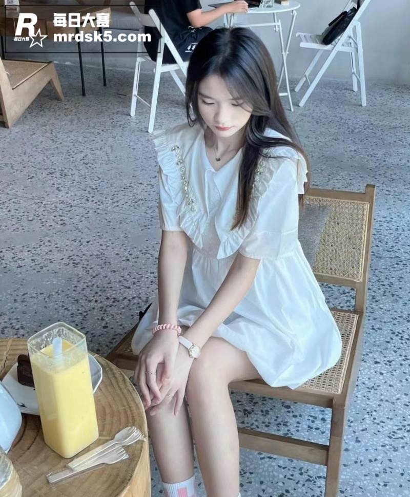 上海高颜值长腿反差婊相关图片3