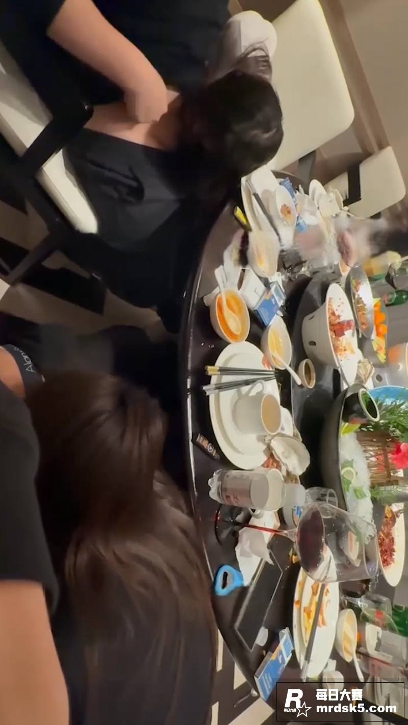 推特约炮大神 我的枪相关图片3