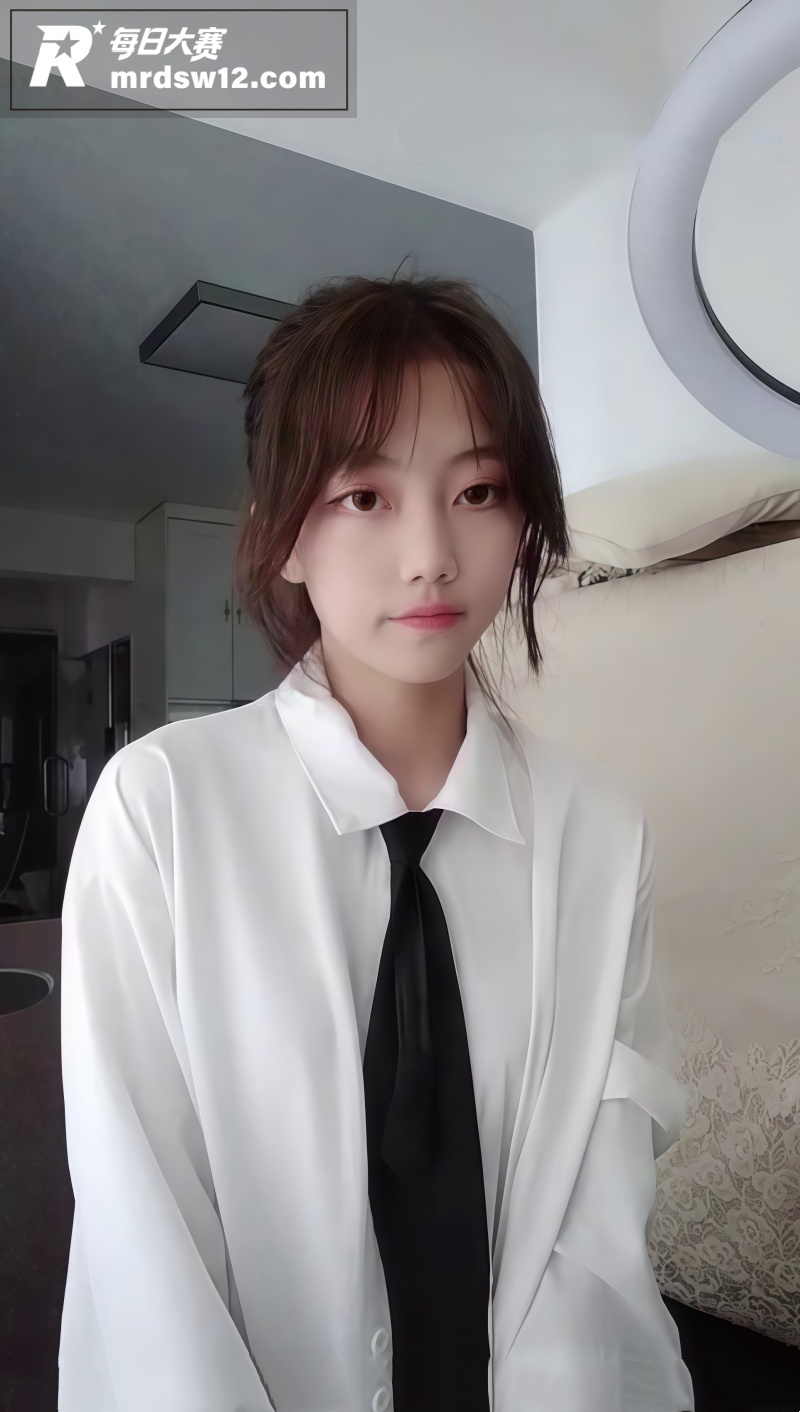 抖音清纯女学生网红 相关图片1