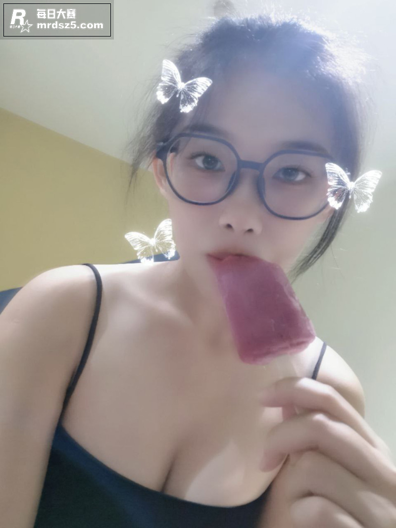 沈阳大奶学生妹 陈语相关图片19