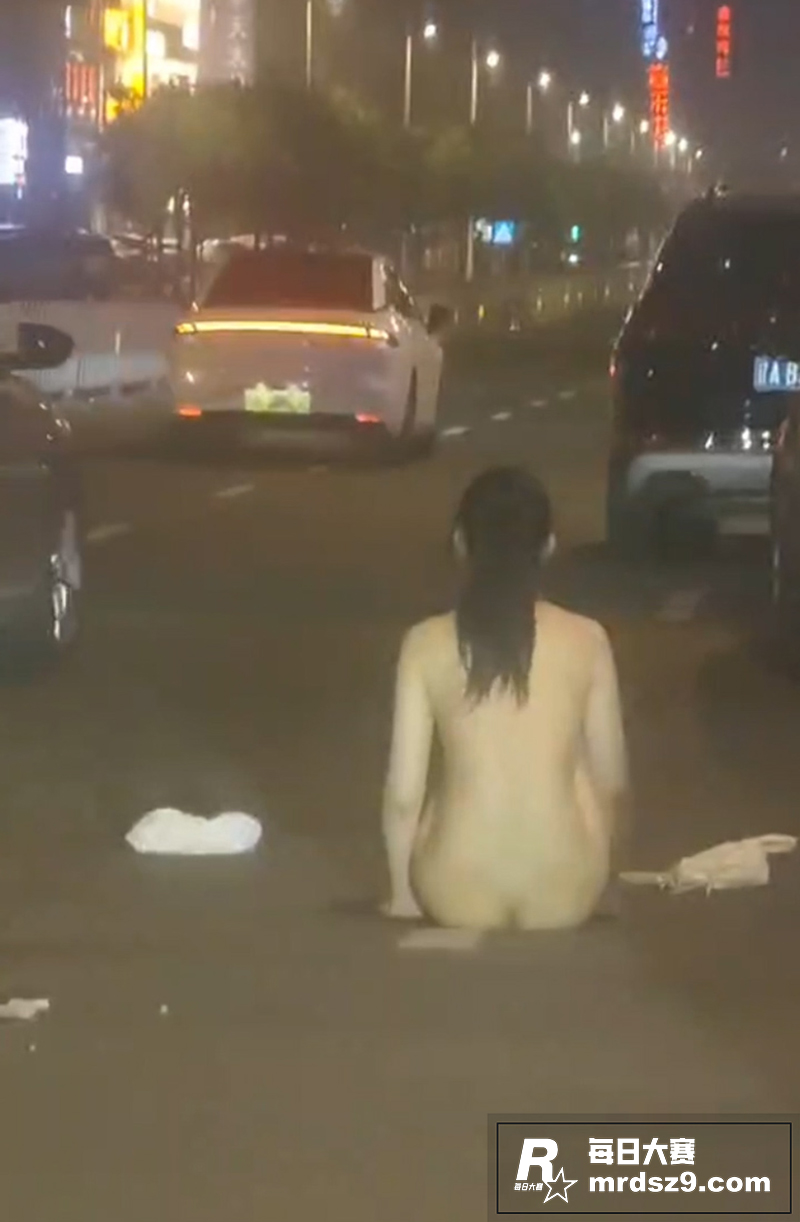 赛友投稿 女同街头吵相关图片6