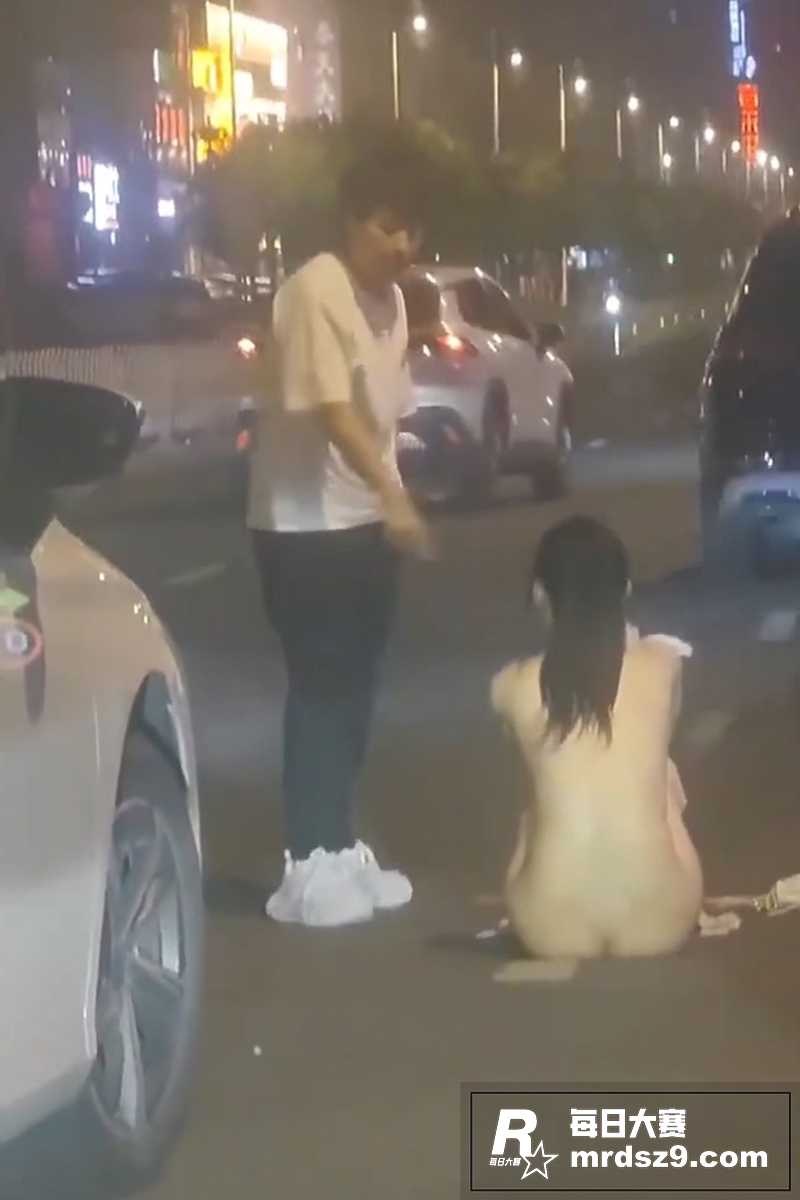 赛友投稿 女同街头吵相关图片7