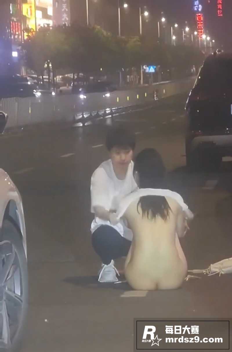 赛友投稿 女同街头吵相关图片8