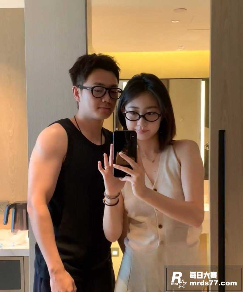 绿帽男为升职加薪主动相关图片2