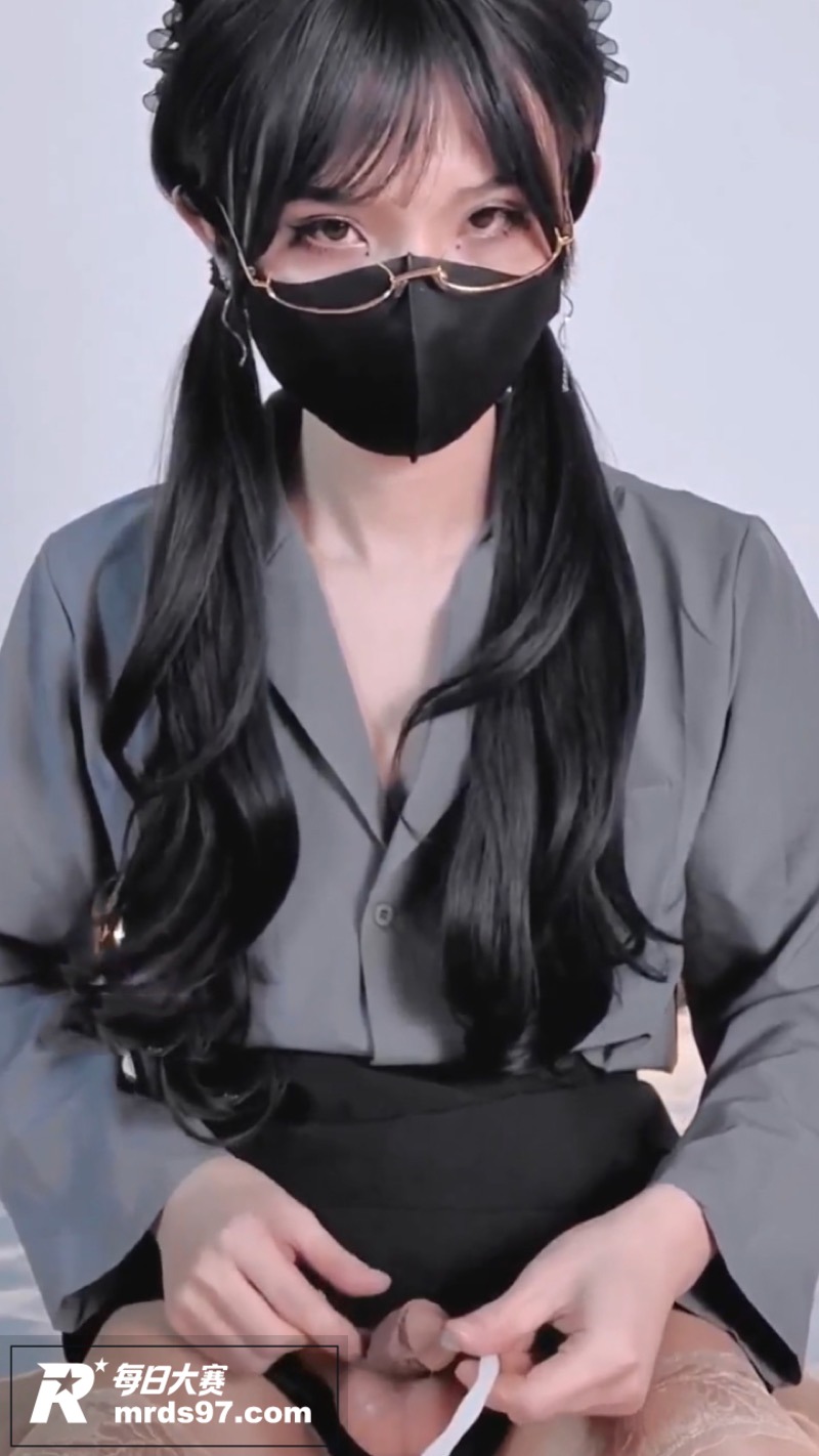 Fansly极品TS相关图片2