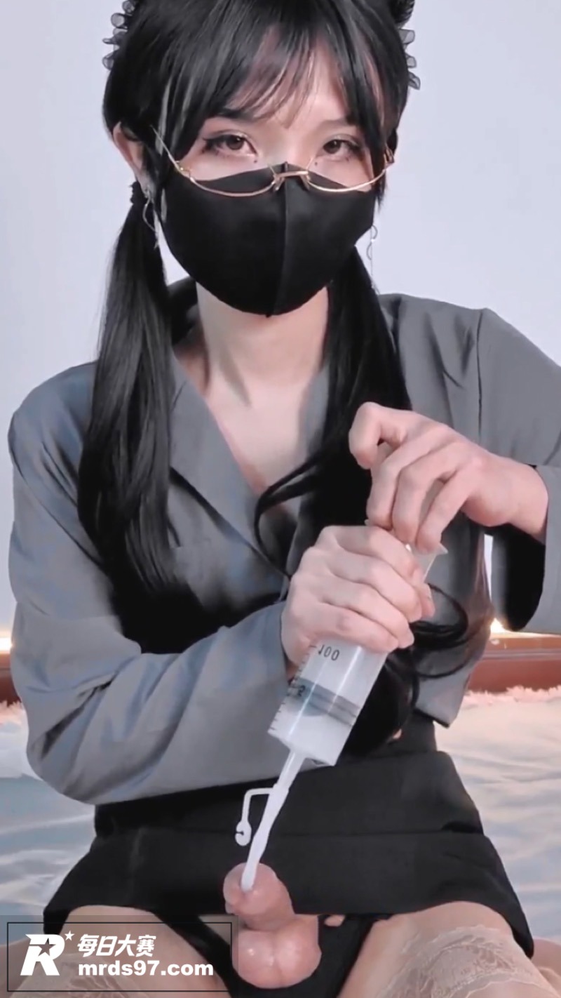 Fansly极品TS相关图片4