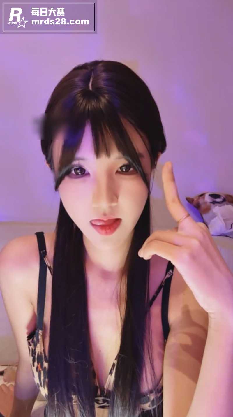 羞辱调教风骚巨乳学姐相关图片1