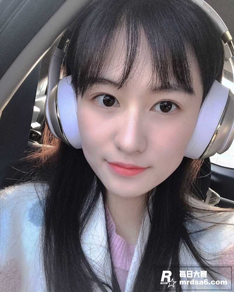 江苏徐州反差嫩妹 王相关图片4
