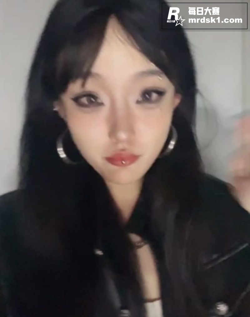 玩物直播反差女王 酥相关图片2