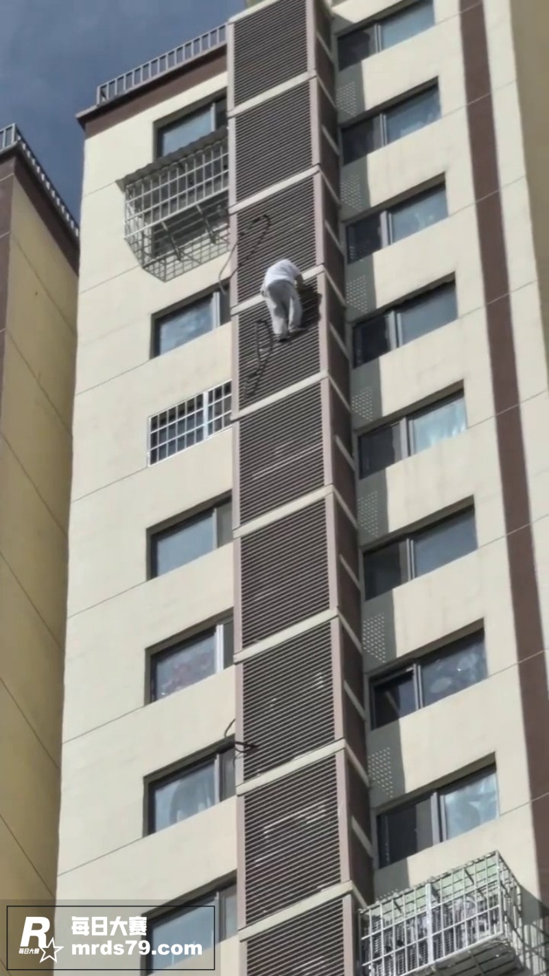 热搜大瓜 高龄独居老相关图片2