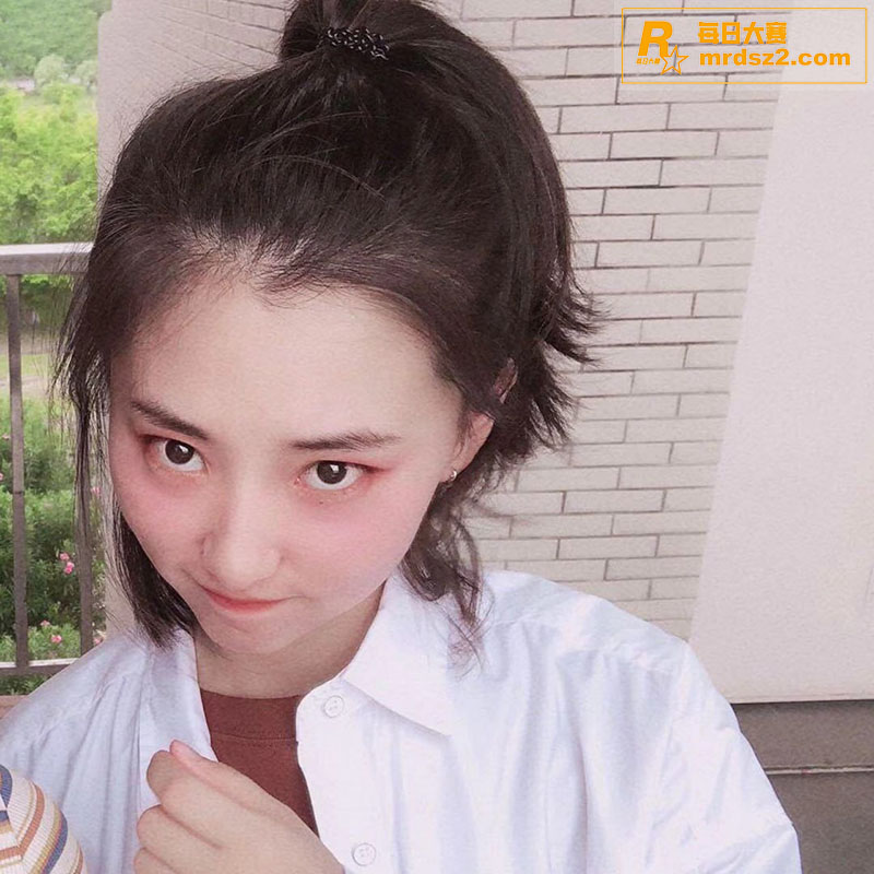 湖南怀化女老师 吕妍相关图片5