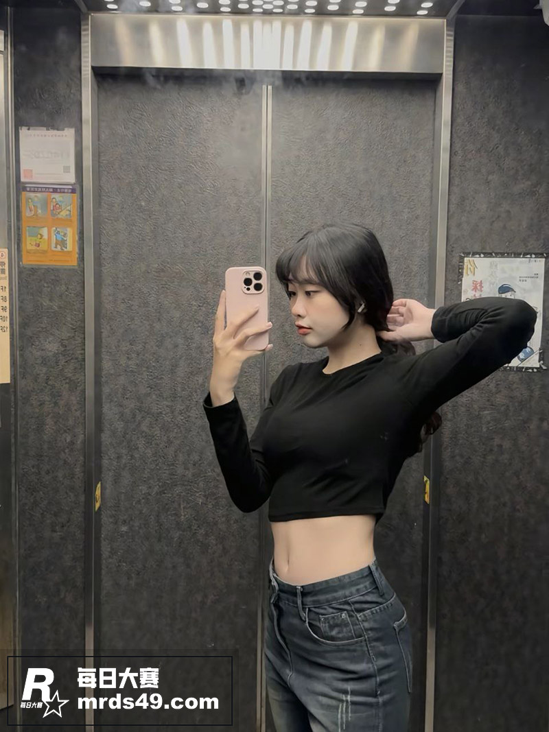 台湾小妹和男友做爱私相关图片6