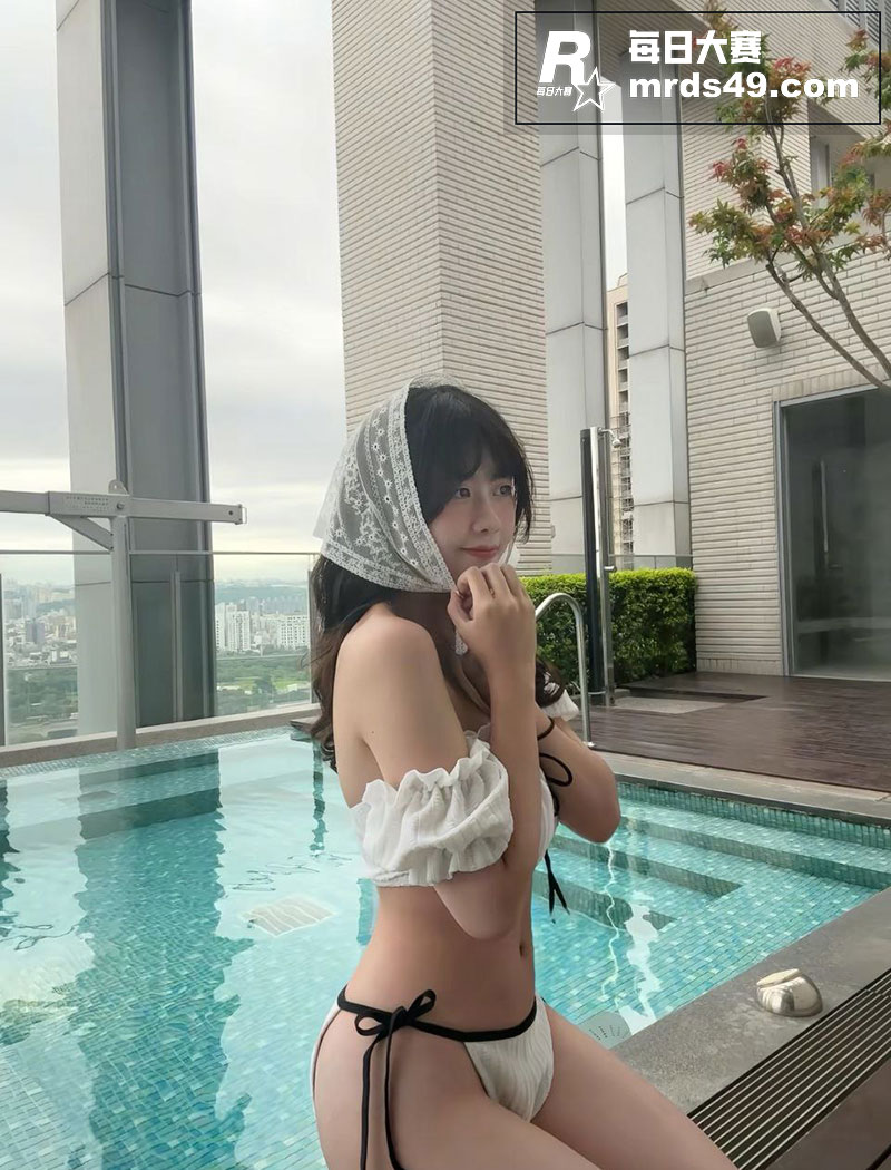台湾小妹和男友做爱私相关图片8