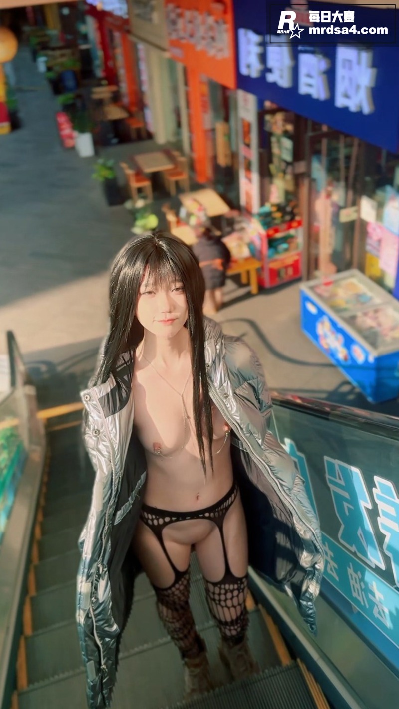 西萌工作室白虎嫩妹 相关图片5