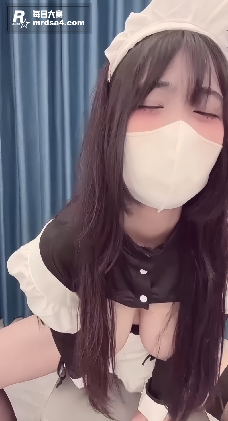爆乳白虎福利姬 林鹿相关图片11
