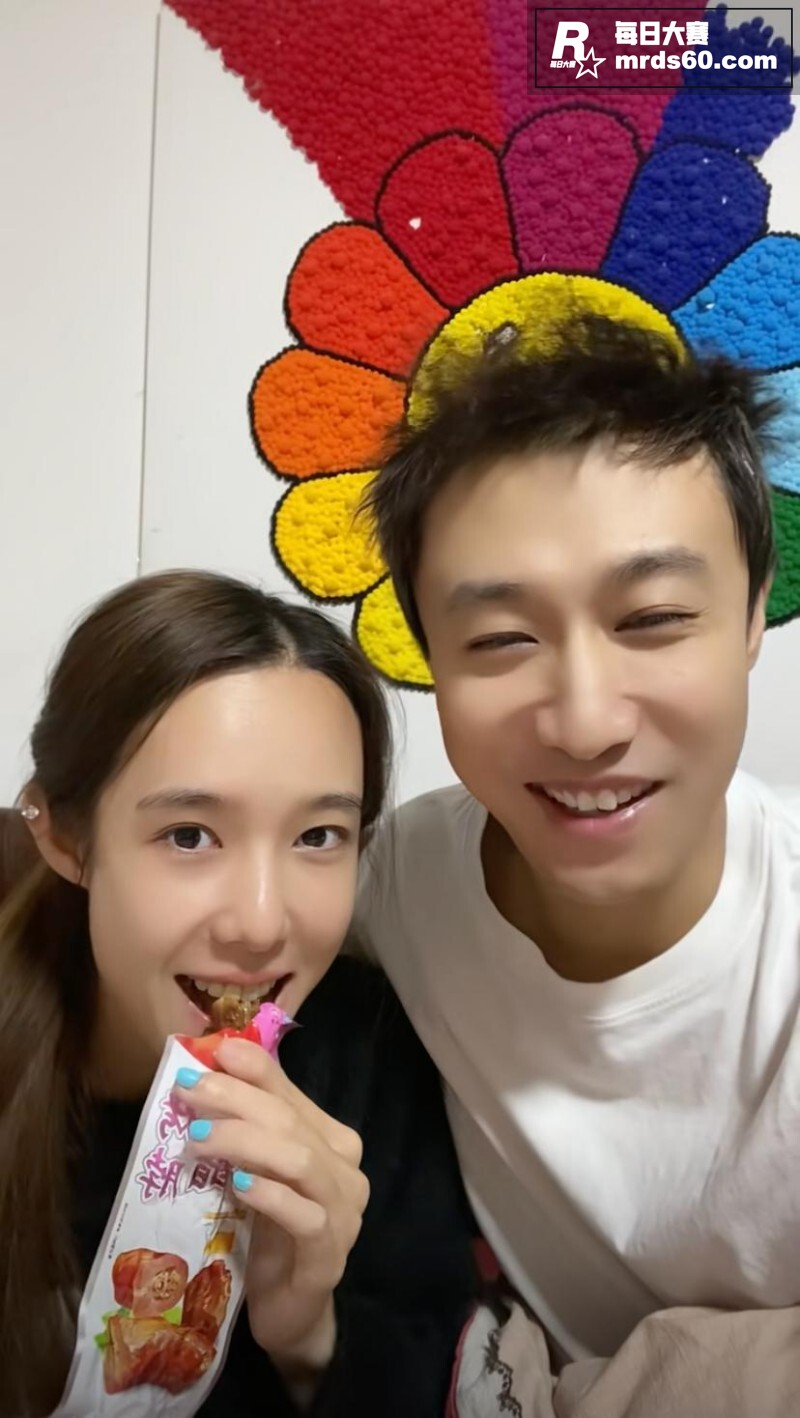 抖音网红情侣 无名氏相关图片11