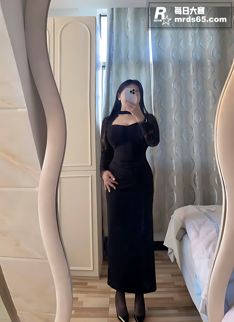 顶级巨乳网红 娜比 相关图片3
