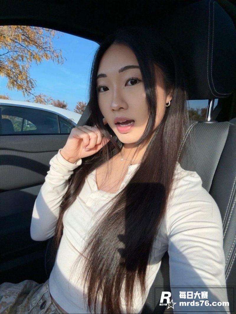 推特高颜值反差博主 相关图片1