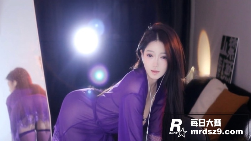 虎牙高颜值女神 肖雯相关图片4