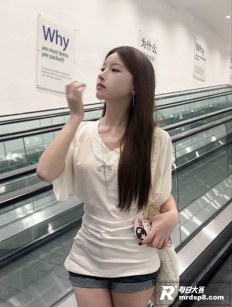 四川高颜值反差少女 相关图片3