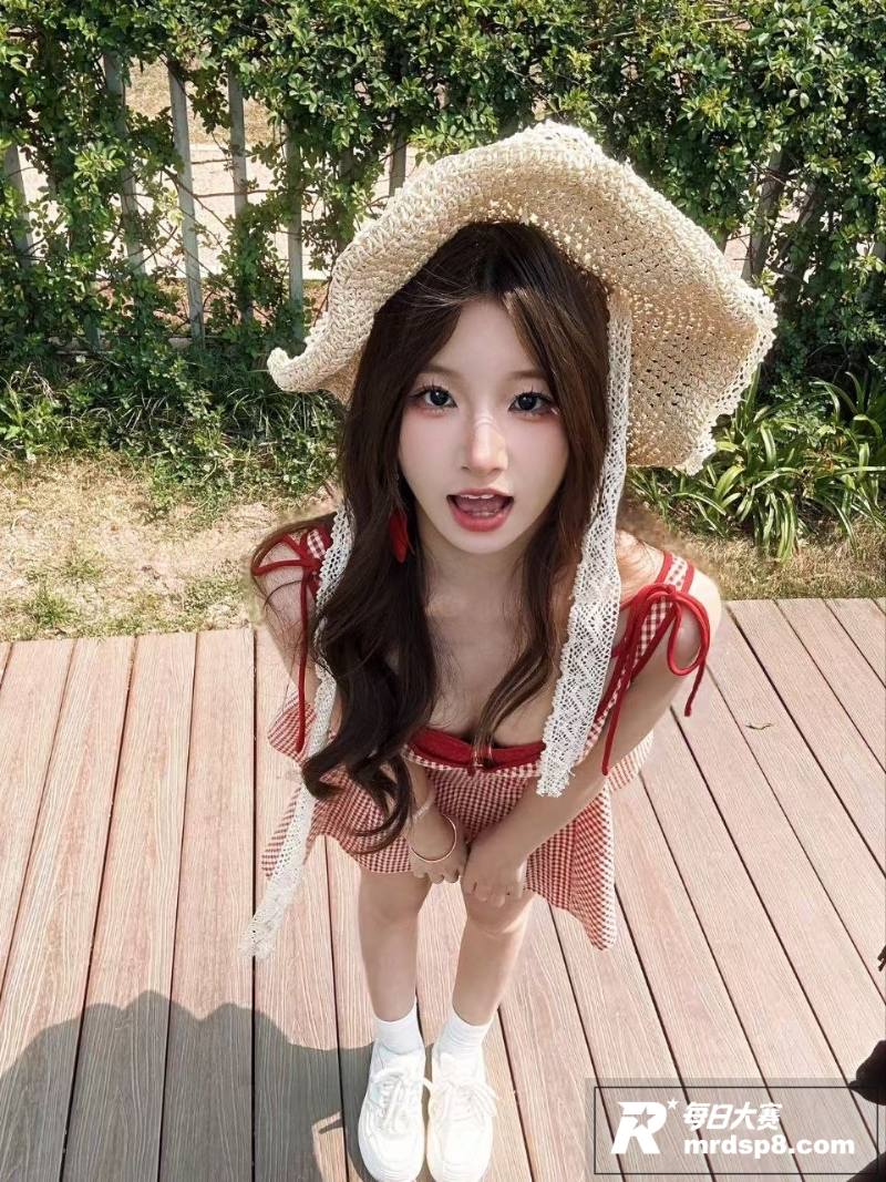 四川高颜值反差少女 相关图片14
