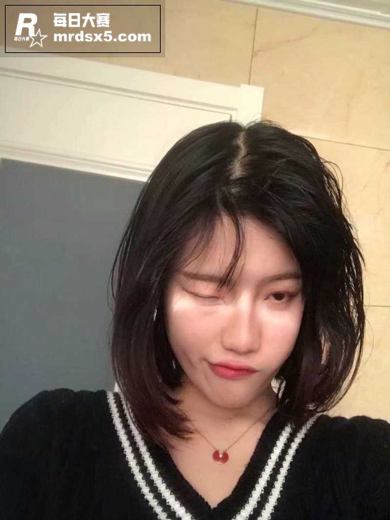 极品女大学生云盘曝光相关图片1