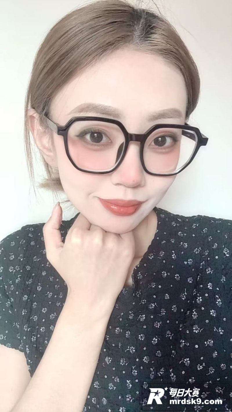 广州高颜值淫妻 陈嘉相关图片6
