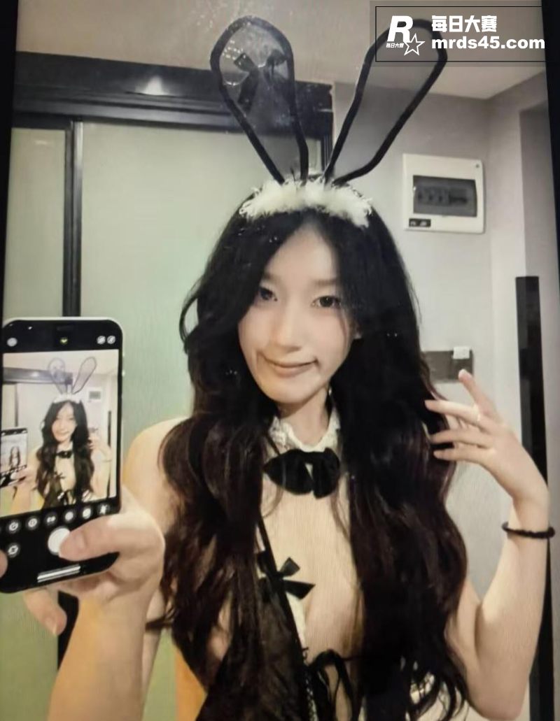 北漂小骚货 杨琪 口相关图片1