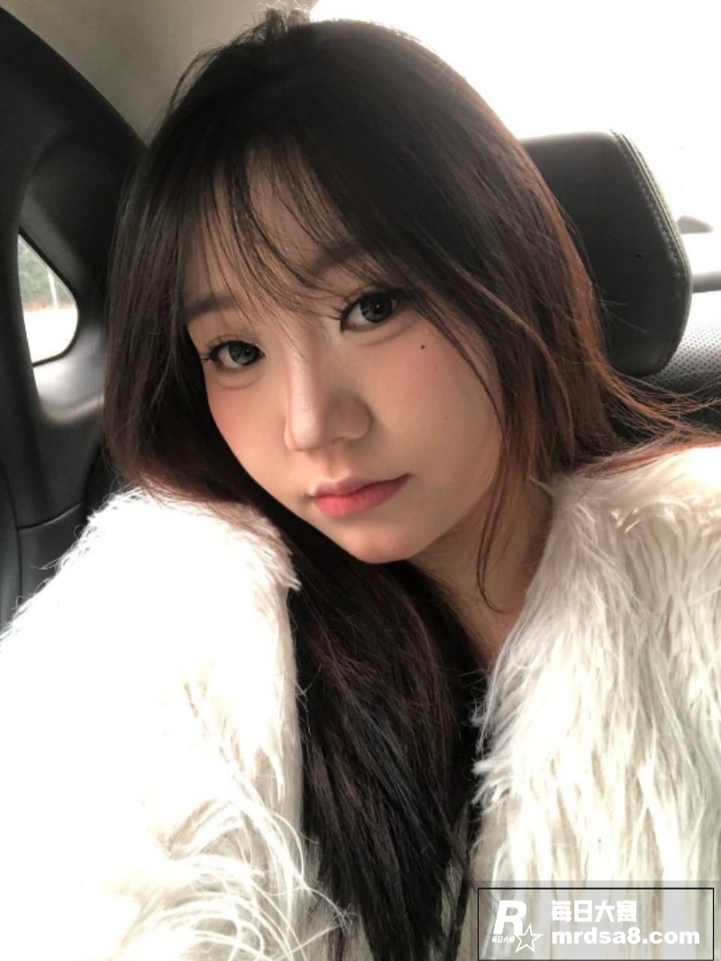 06年四川巨乳妹妹 相关图片1
