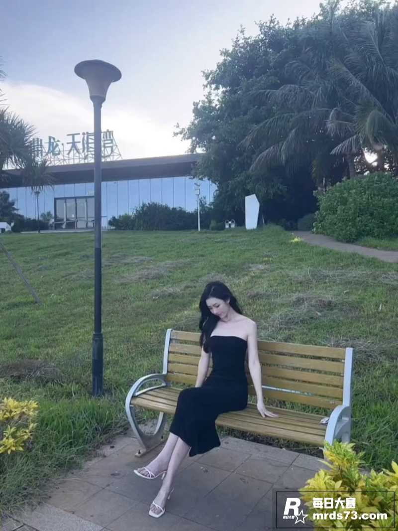 抖音御姐网红 甜一 相关图片1