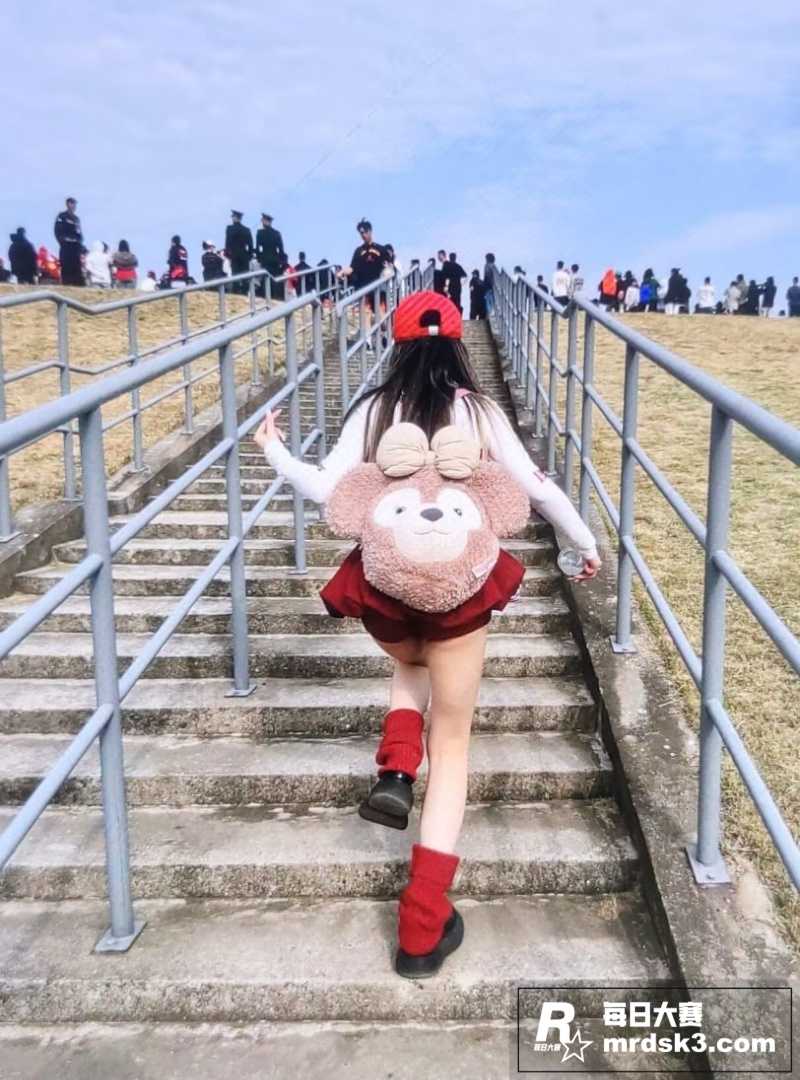 湖南极品反差女大学生相关图片7