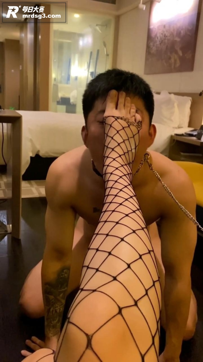 推特足控女王 不二犬相关图片6