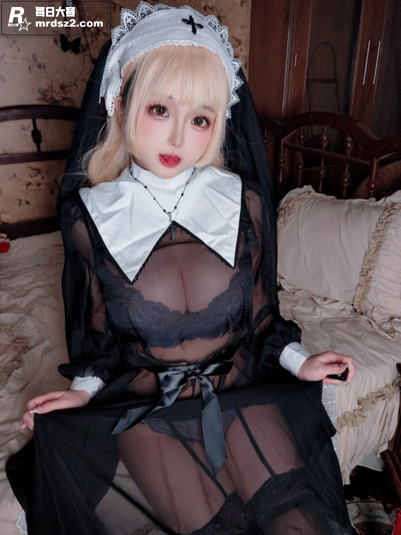 高颜值巨乳嫩妹 日奈相关图片13