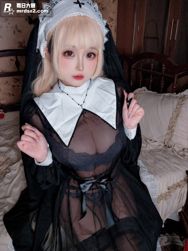 高颜值巨乳嫩妹 日奈相关图片14