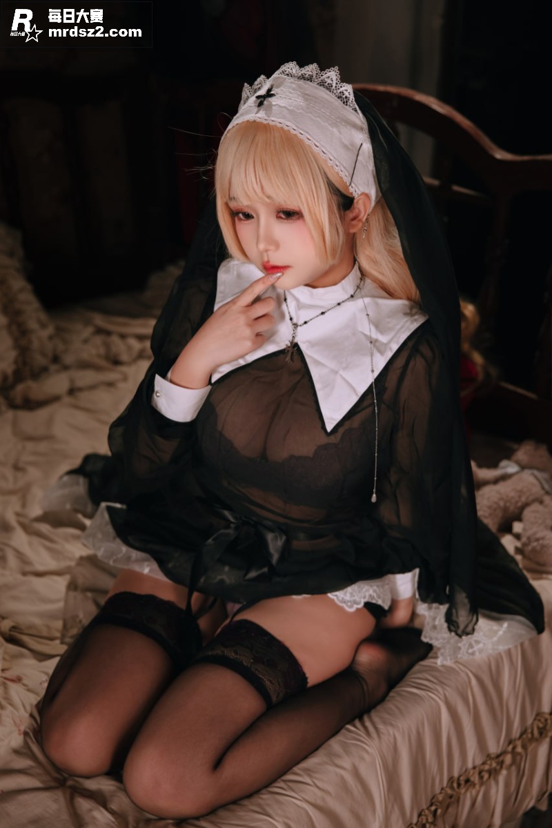 高颜值巨乳嫩妹 日奈相关图片16