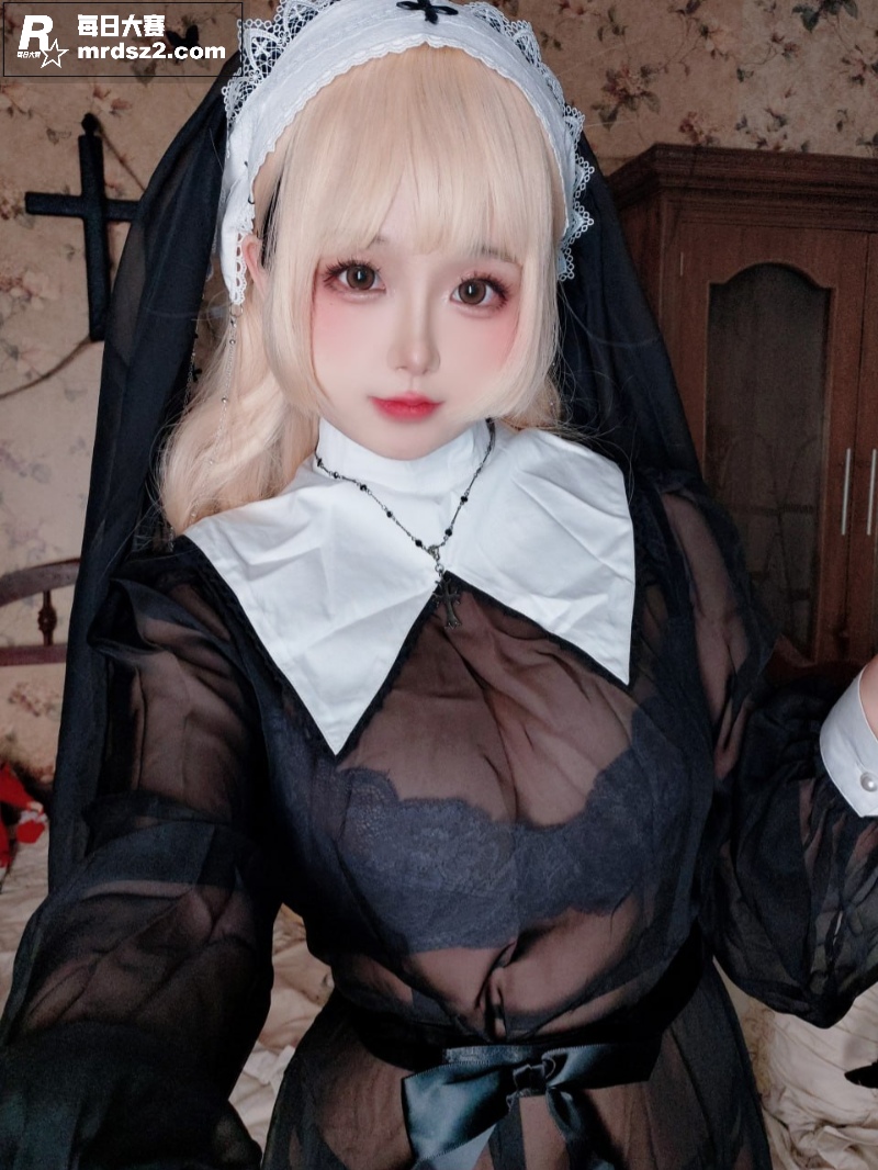 高颜值巨乳嫩妹 日奈相关图片18