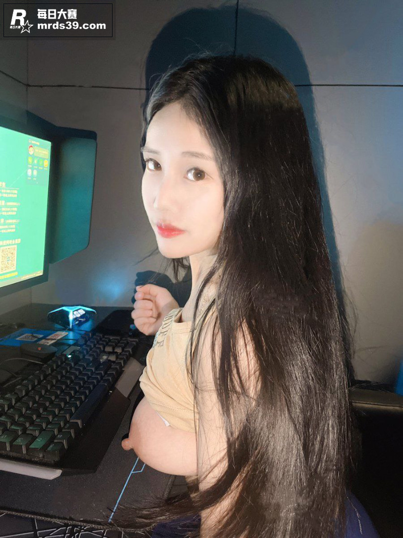 推特露脸反差女神 深相关图片3