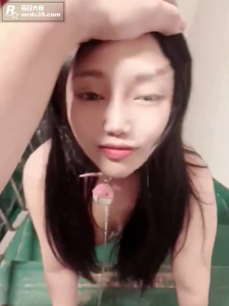 推特露脸反差女神 深相关图片8