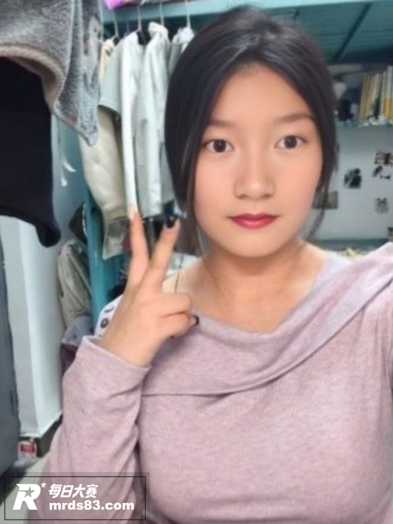 湖北极品反差女大学生相关图片2