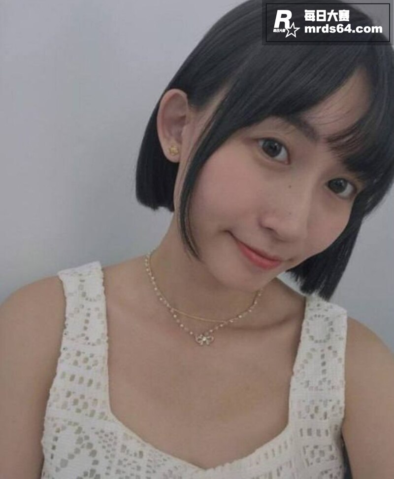 短发巨乳奶茶妹 黄凯相关图片3