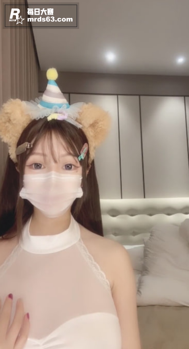 极品高颜值巨乳新人主相关图片3