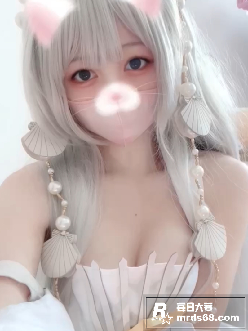 推特极品白虎少女福利相关图片1