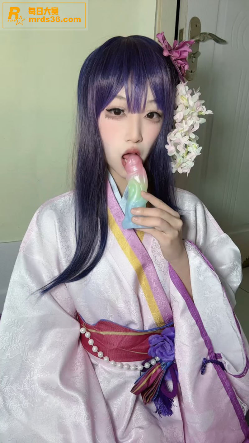 推特网红萝莉 神探狸相关图片2