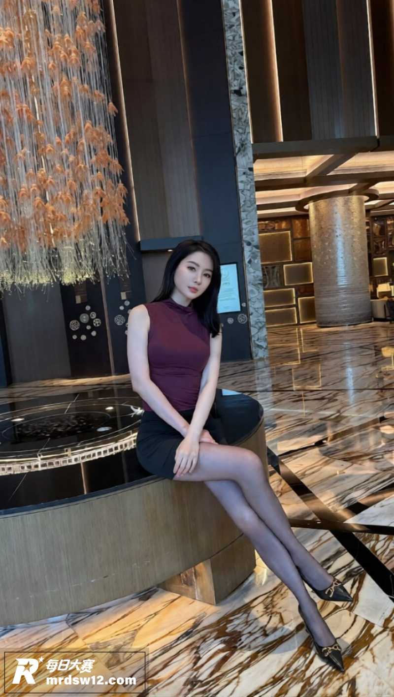 秀人网模特御姐 梦心相关图片7