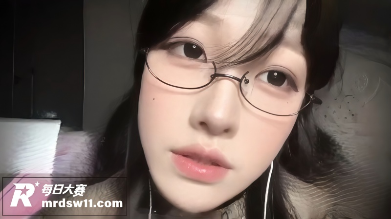 高颜值ASMR御姐女相关图片4