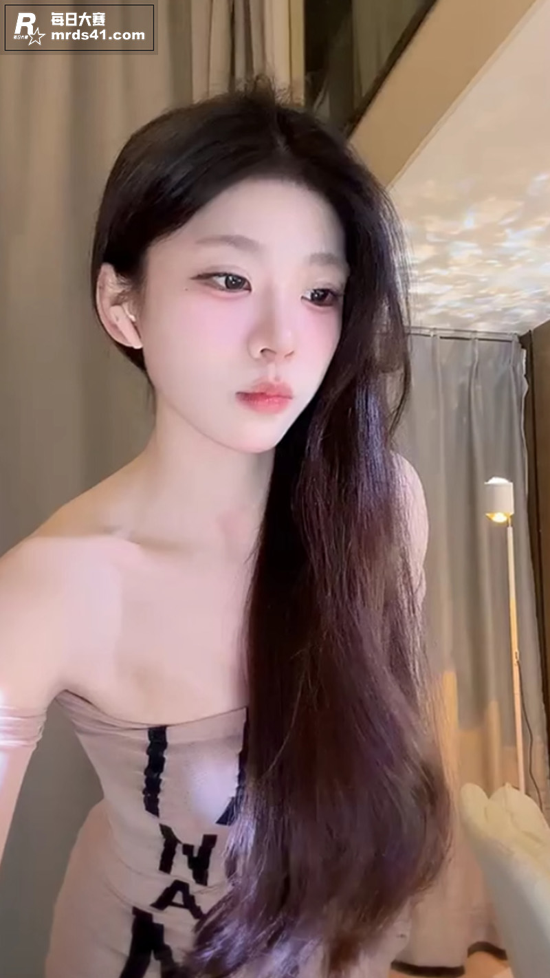 快手高颜值舞姬 小芋相关图片2