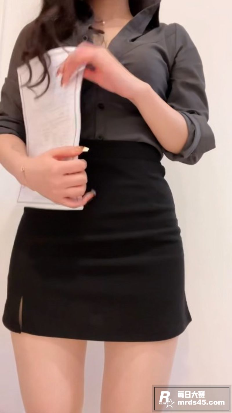 ASMR长腿女神 乔相关图片2