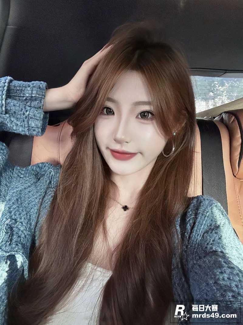 广西柳州大长腿美女 相关图片3