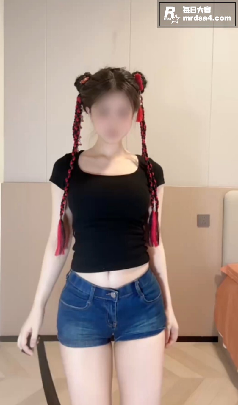 推特极品嫩妹 以安 相关图片2
